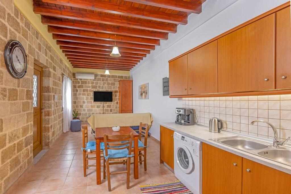Margaritis Luxury Medieval House Rhodes City Eksteriør billede